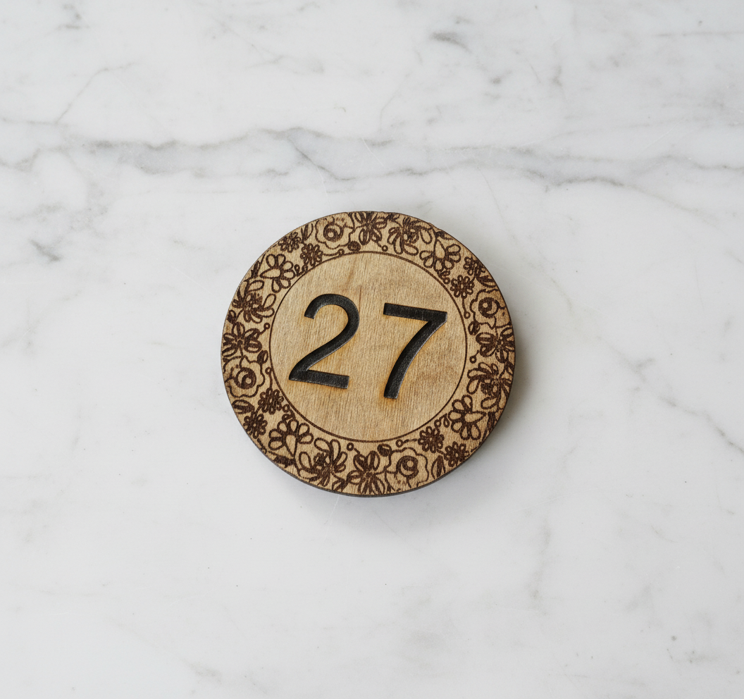 Gravírozott Fa Házszámtábla